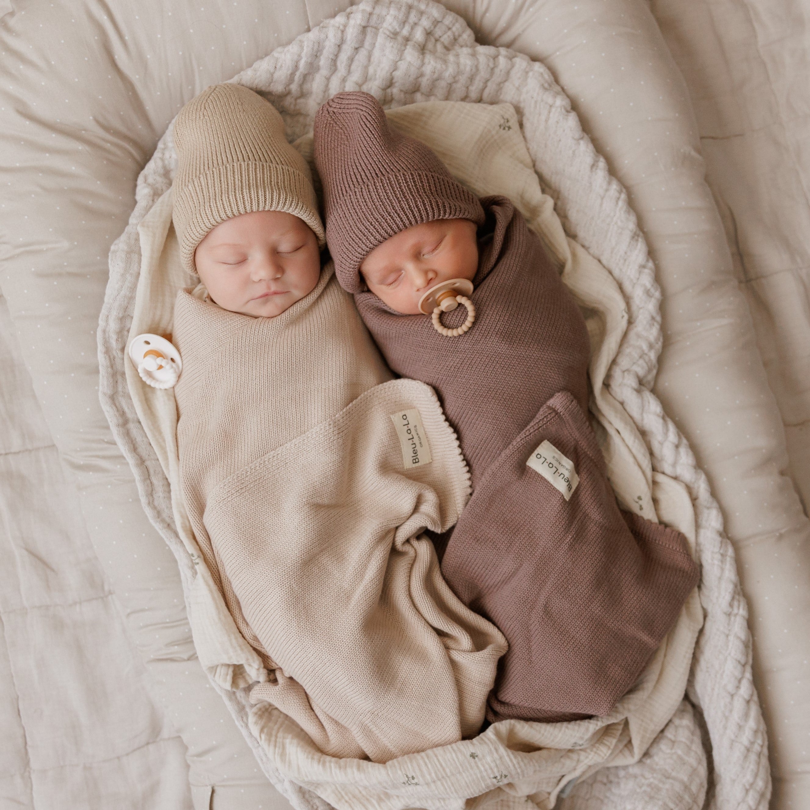 Organic Cotton Luxury Knit Baby Blanket + Hat Set with Gift Box