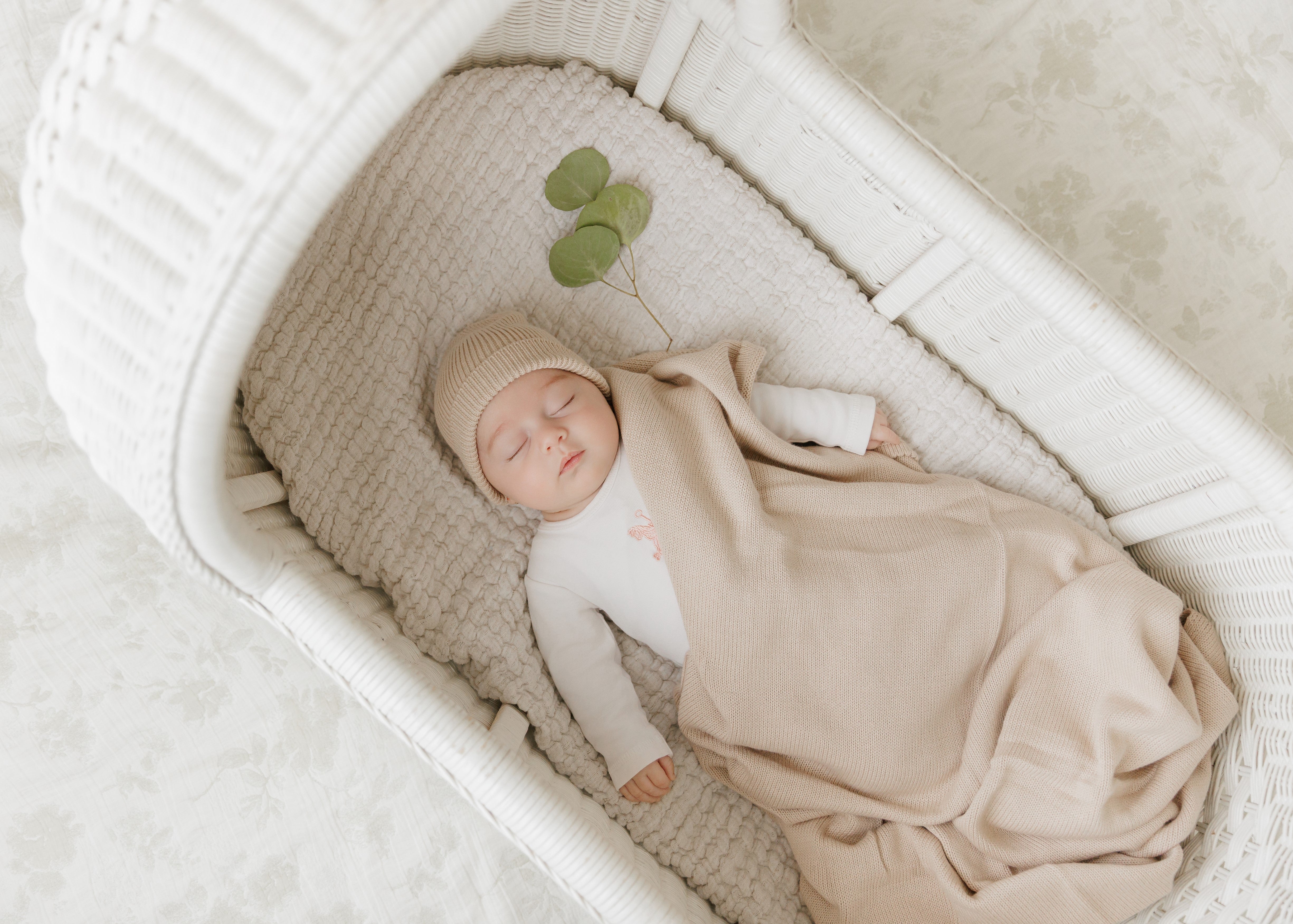 Organic Cotton Luxury Knit Baby Blanket + Hat Set with Gift Box