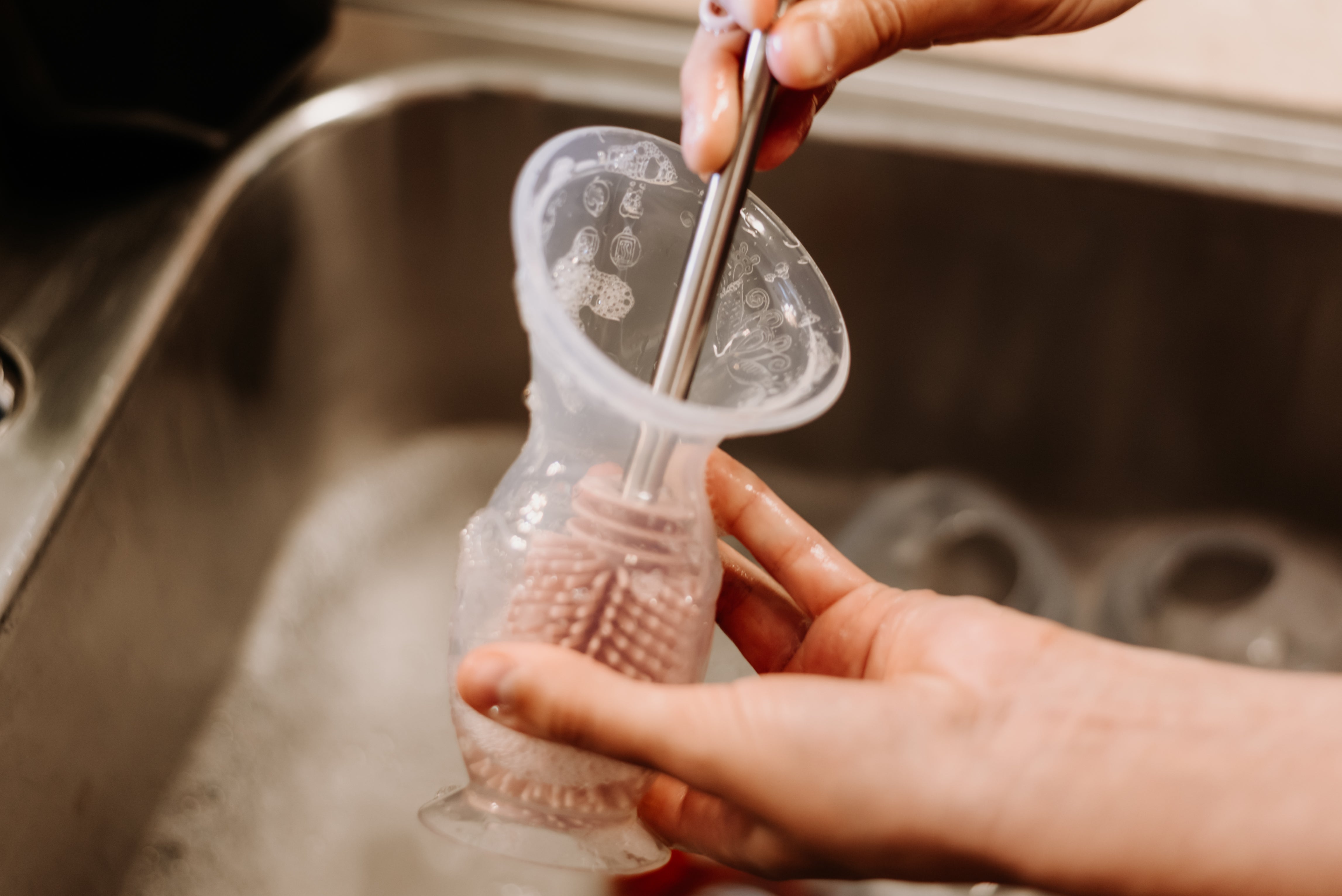 Haakaa Generation 2 Silicone Breast Pump with Suction Base (4 oz 1 pk)