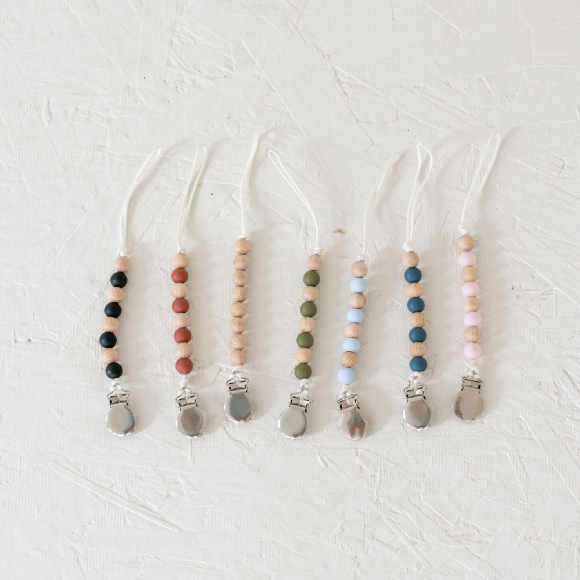 Sandpiper Pacifier Clip