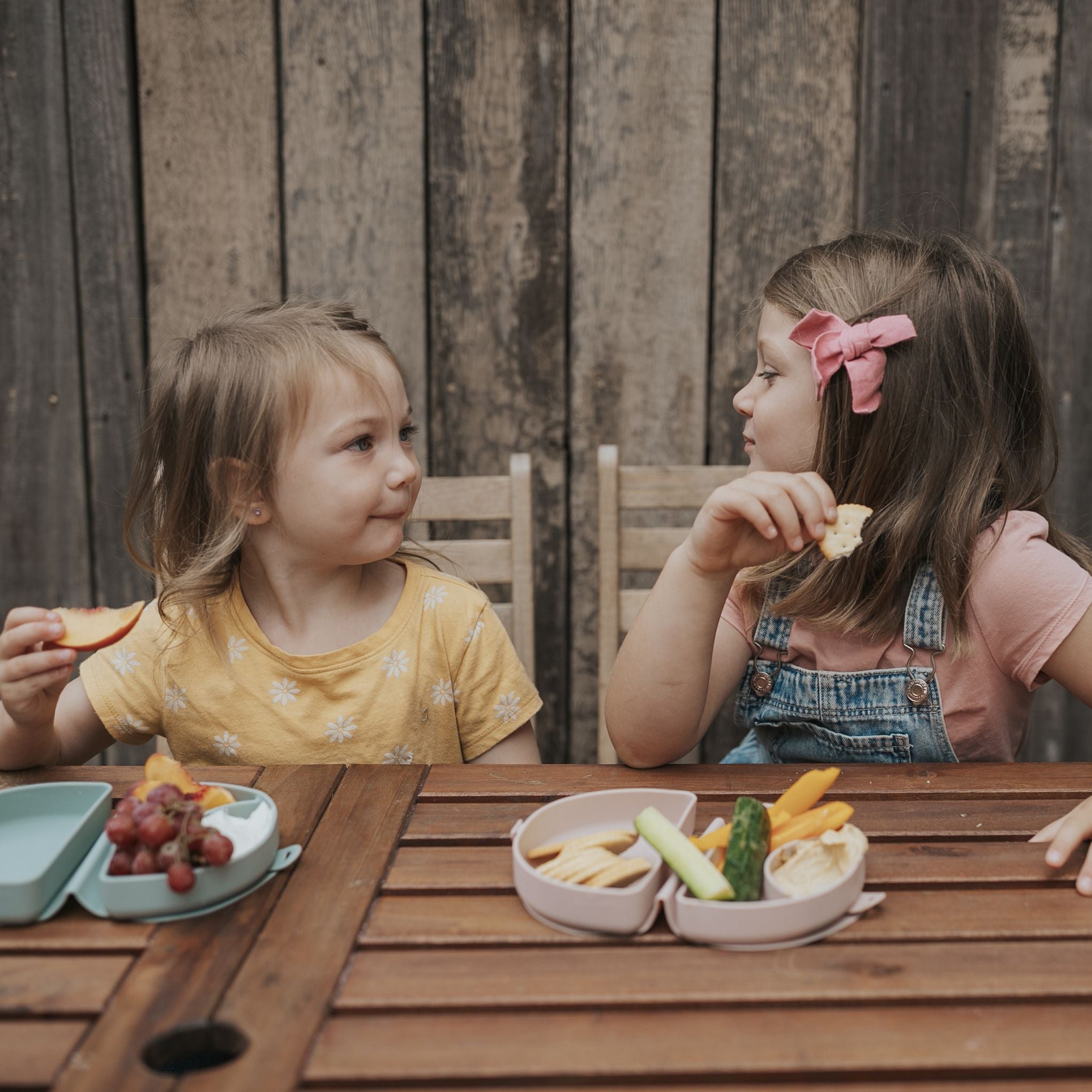 Compact Children's Portable Plate - Almond Butter