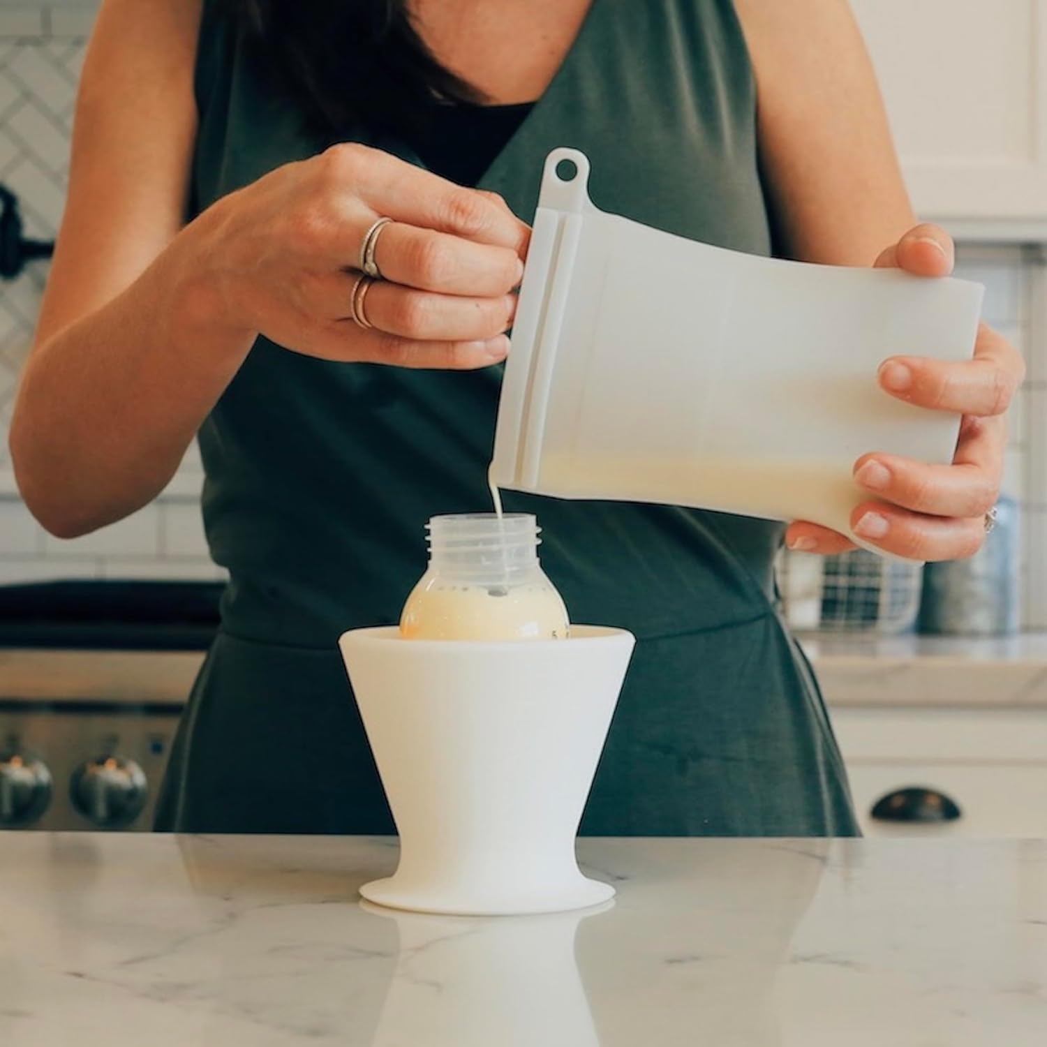Baby Bottle Holder, Hands Free, One-Hand Bottle Prep