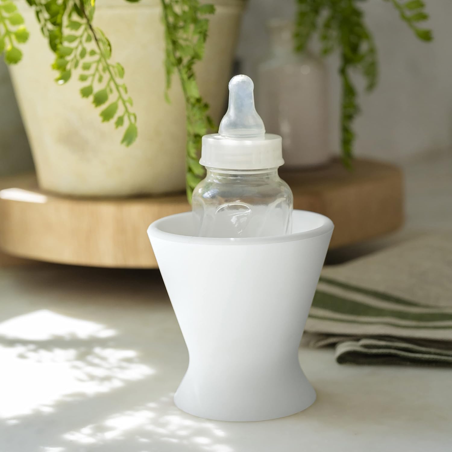 Baby Bottle Holder, Hands Free, One-Hand Bottle Prep