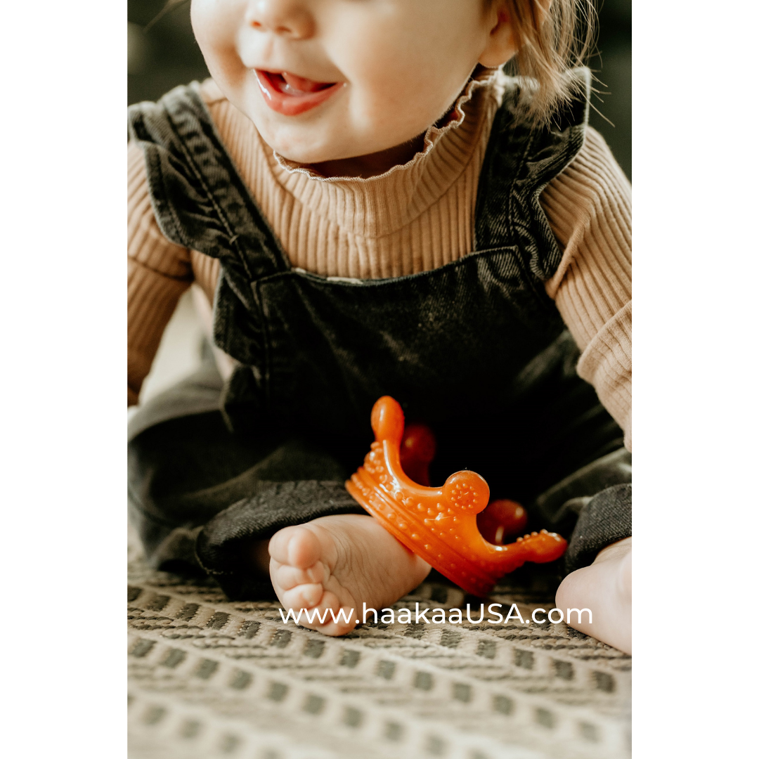 Silicone Crown Teether (Amber)